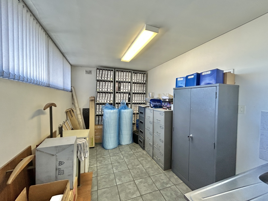 To Let Commercial Property for Rent in Paarden Eiland Western Cape